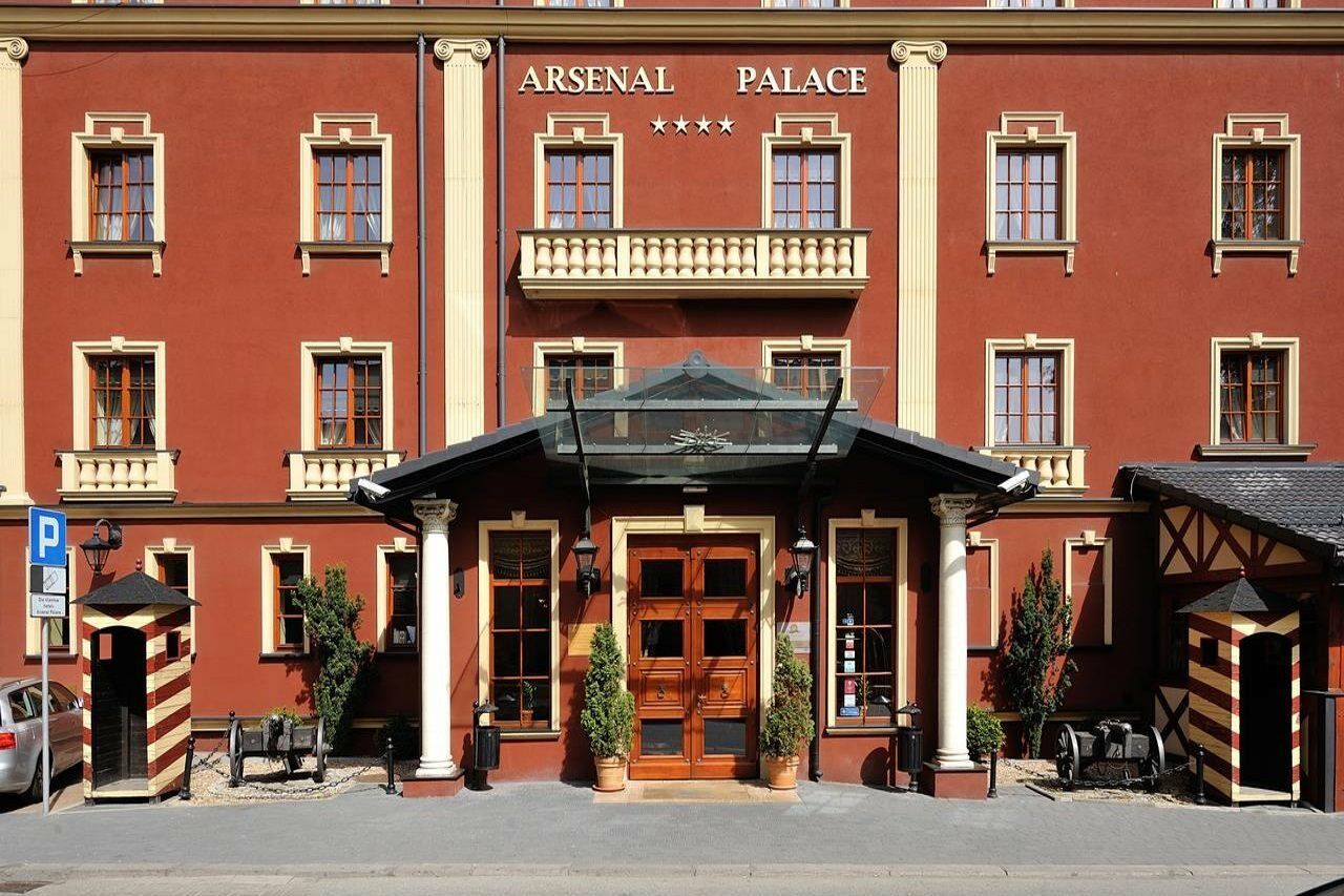 Hotel Diament Arsenal Palace Katowice - คอร์ซุฟ ภายนอก รูปภาพ